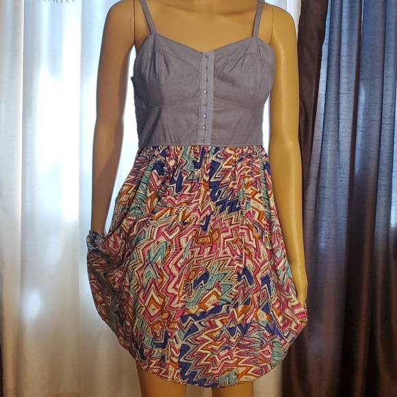 ❤️HP 08/14. Denim top corset & geometric Sundress - Picture 2 of 12